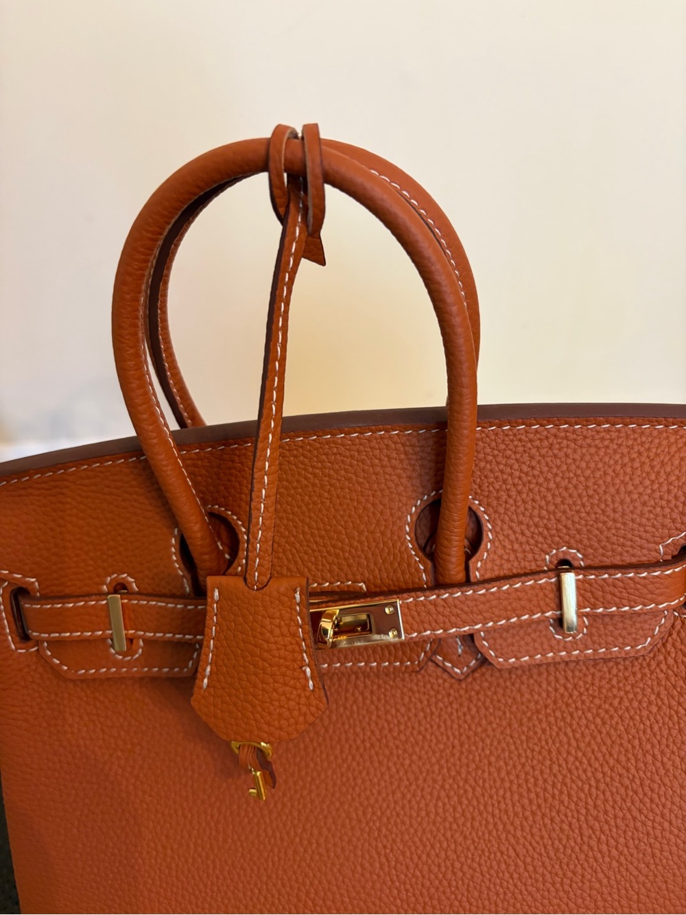 25cm Classic Tan Leather Structured Tote Bag with Gold Hardware